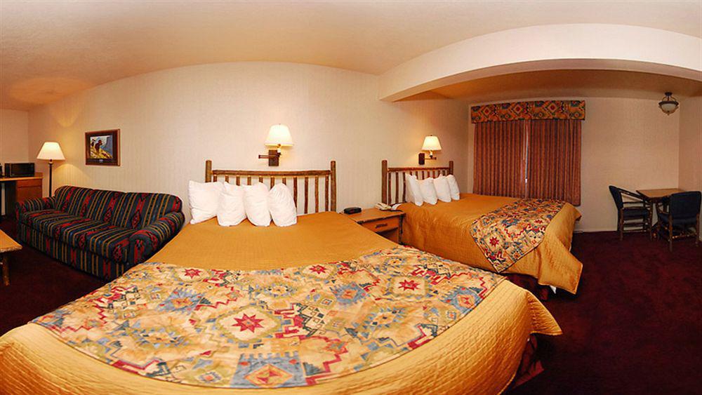 49'Er Inn & Suites Джаксън Екстериор снимка