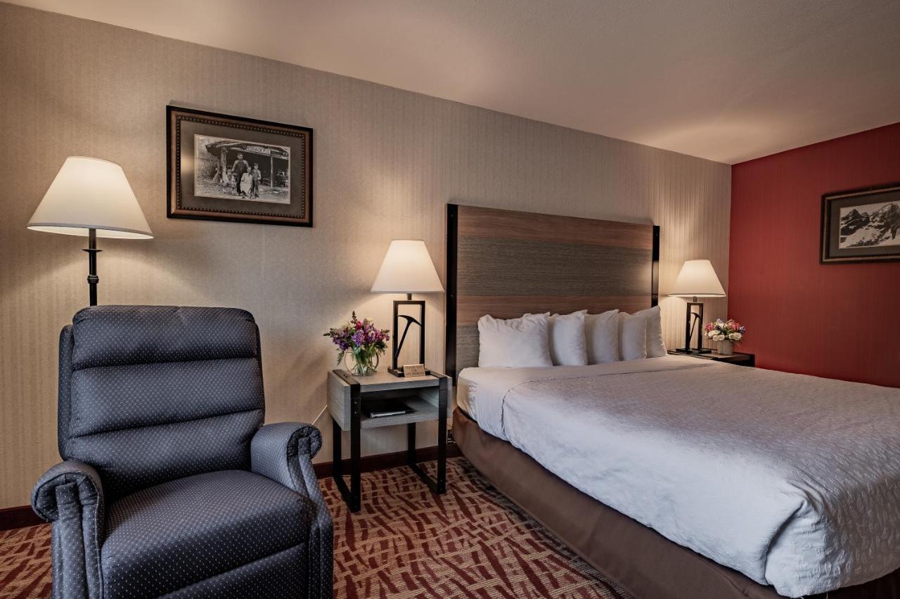 49'Er Inn & Suites Джаксън Екстериор снимка