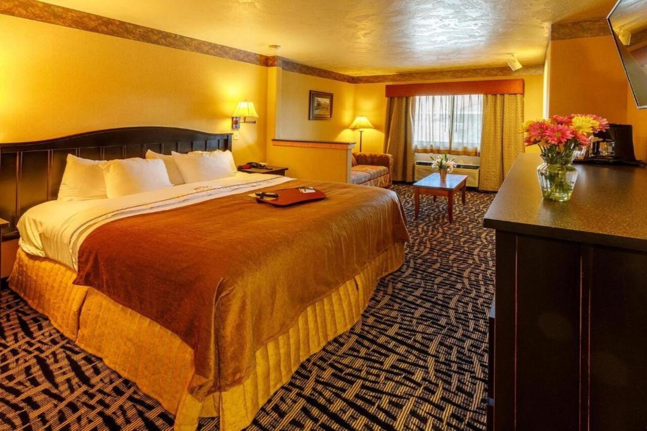 49'Er Inn & Suites Джаксън Екстериор снимка