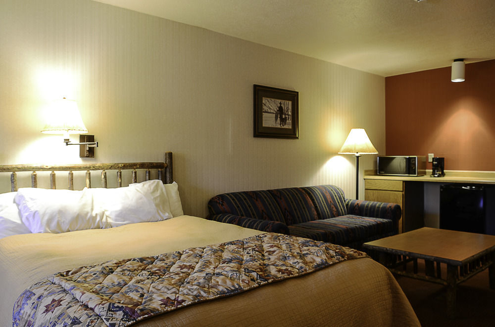 49'Er Inn & Suites Джаксън Екстериор снимка