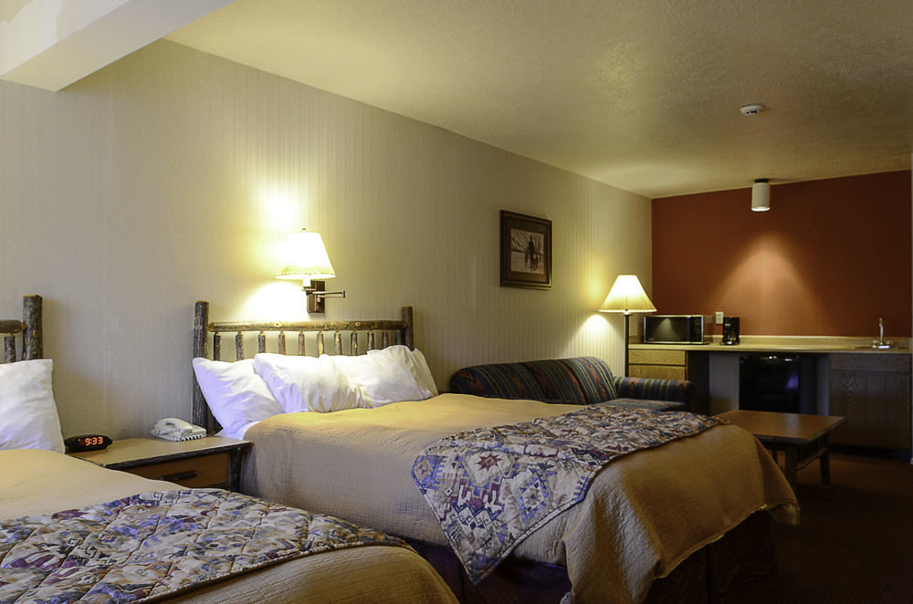 49'Er Inn & Suites Джаксън Екстериор снимка